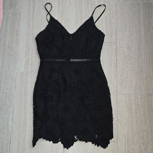 Minuet Petite Black Floral Lace Mini Dress